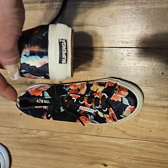 LIMITED EDITION Superga Black Floral 2750 Fanvelw Sneakers - Picture 4 of 6